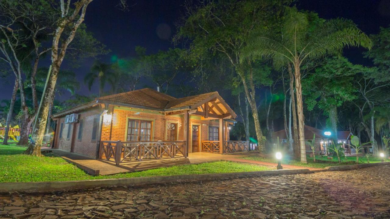 Complejo Americano Puerto Iguazú Exterior foto